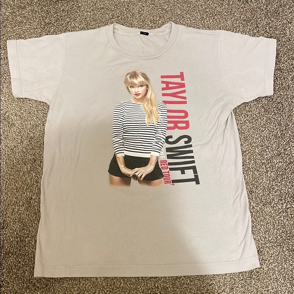 Taylor Swift Vintage Red Tour T-Shirt